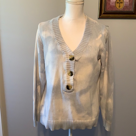 Liz Claiborne Sweaters - Women's Liz Claiborne light blue tie-die color long sleeve sweater Size XL
